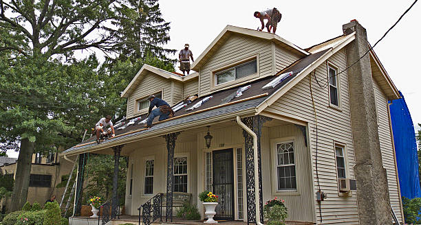 Best Residential Roofing Contractor  in Oconomowoc, WI